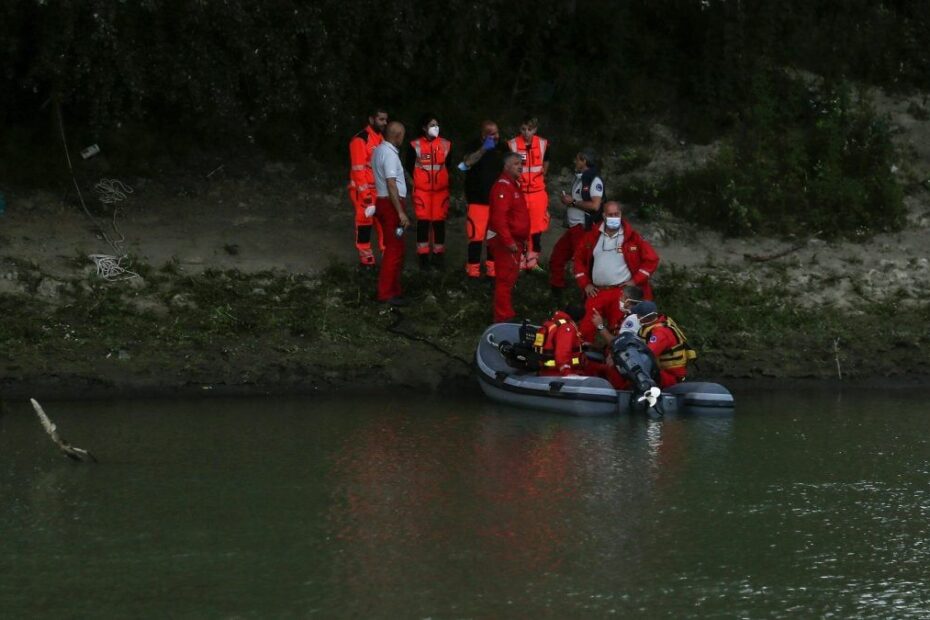 trovato cadavere lago Como