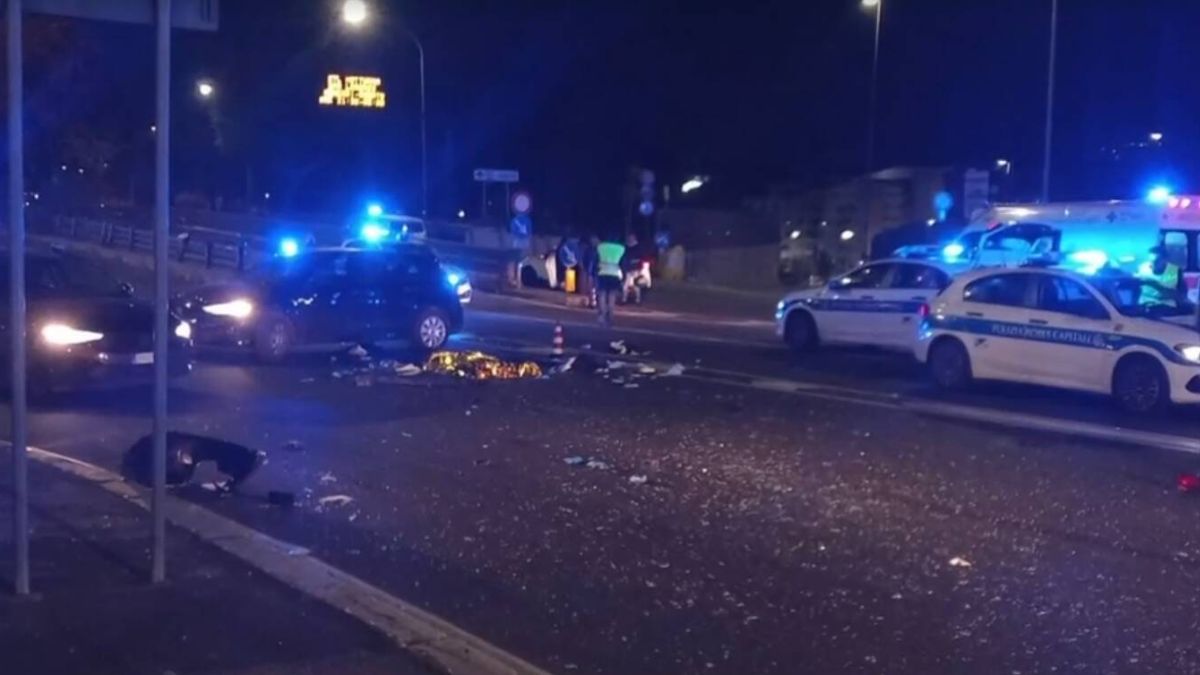 Napoli incidente moto morto