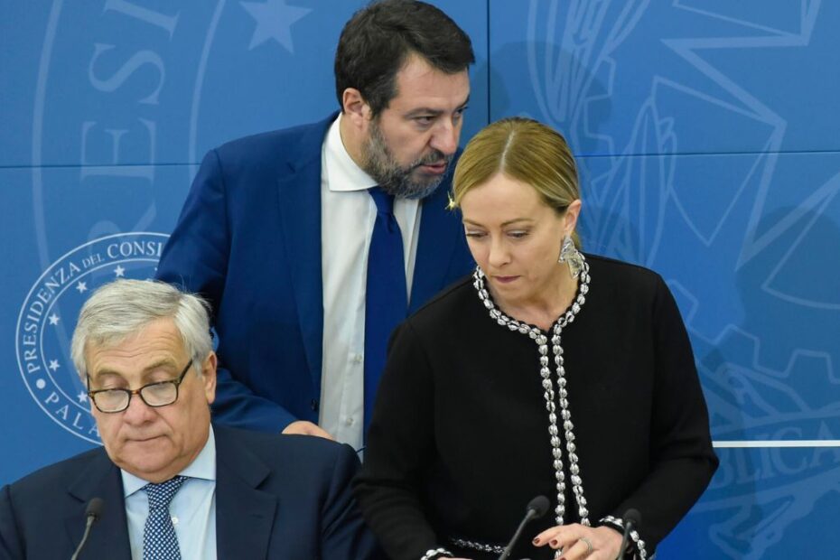 vendetta Salvini Tajani canone Rai
