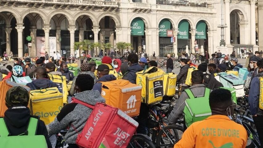 caporalato sui rider: la sentenza del tribunale di milano