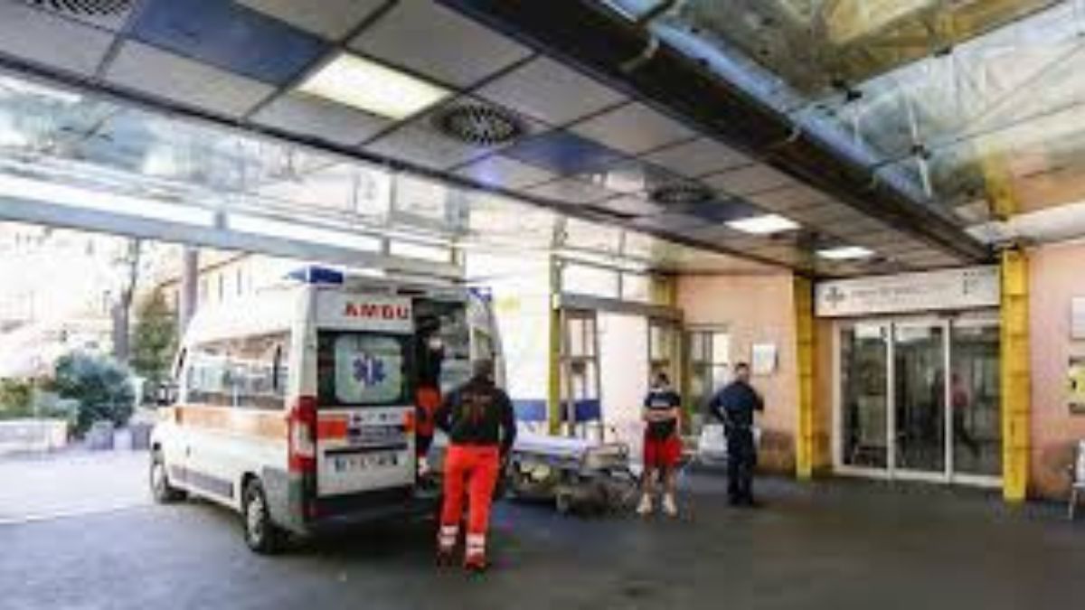 infermiere spiate docce ospedale Empoli