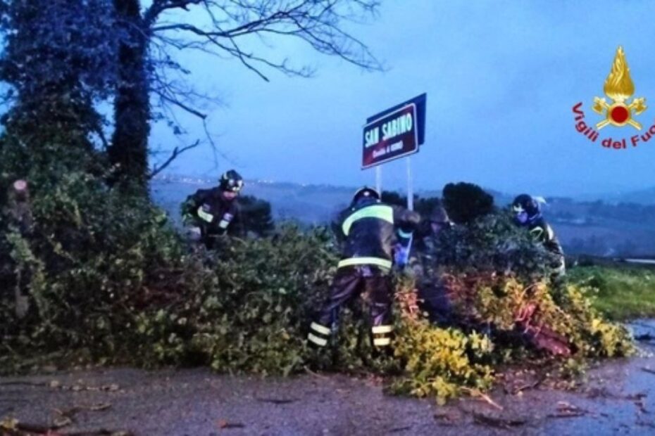 Marche allerta vento temporali