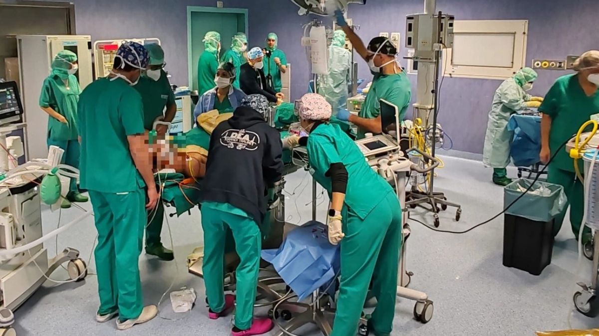 chirurgo contrae cancro paziente