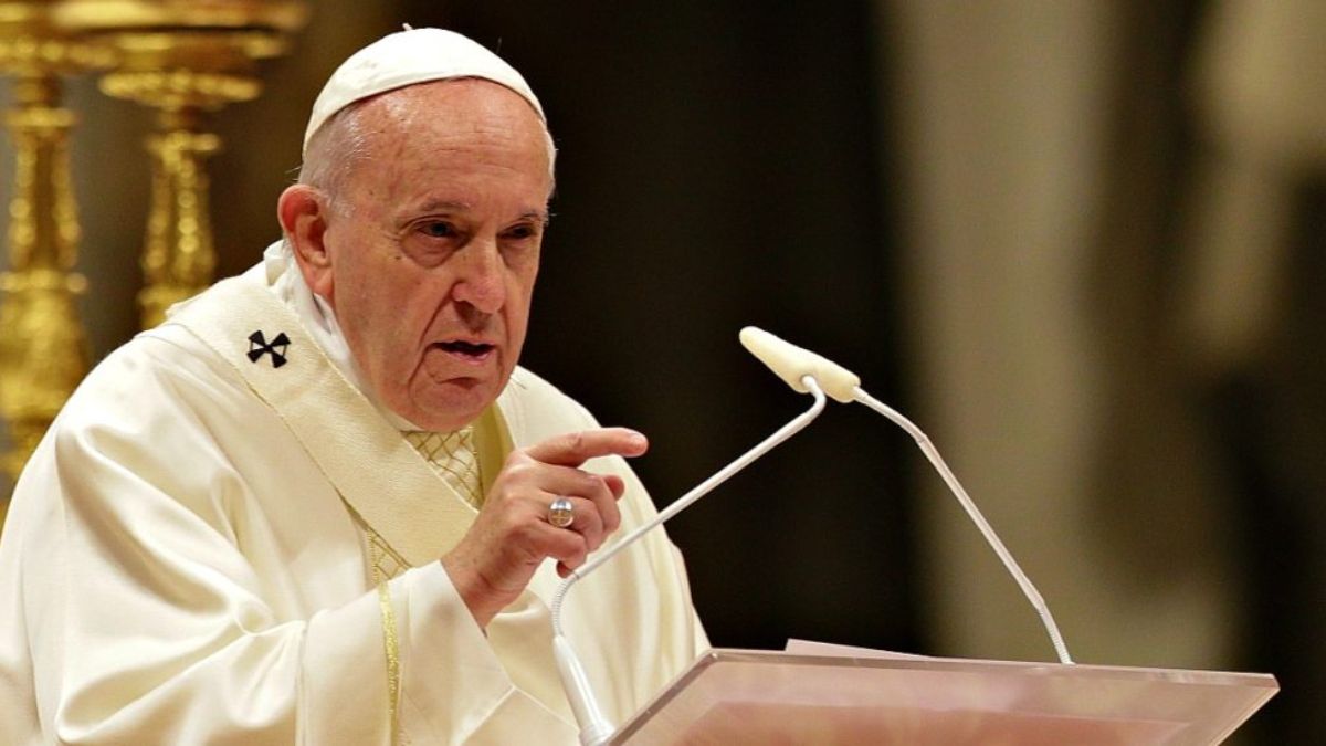 Papa Francesco da Thesocialpost.it Papa Francesco potrebbe incontrare Re Carlo | dove e quando
