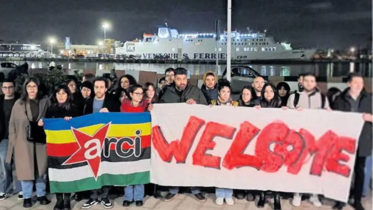 porto Bari migranti Albania