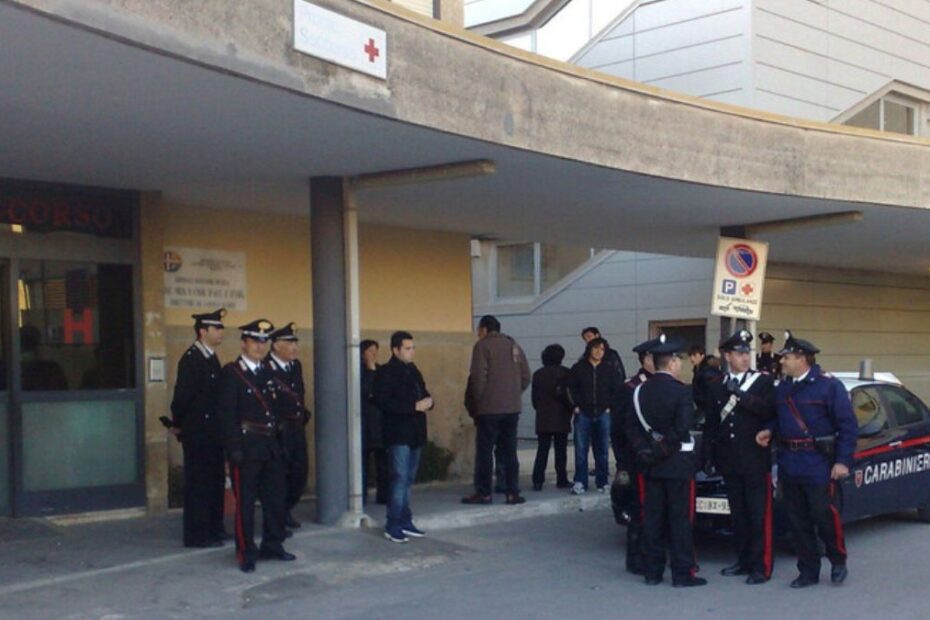 picchia figlio arrestato Scicli