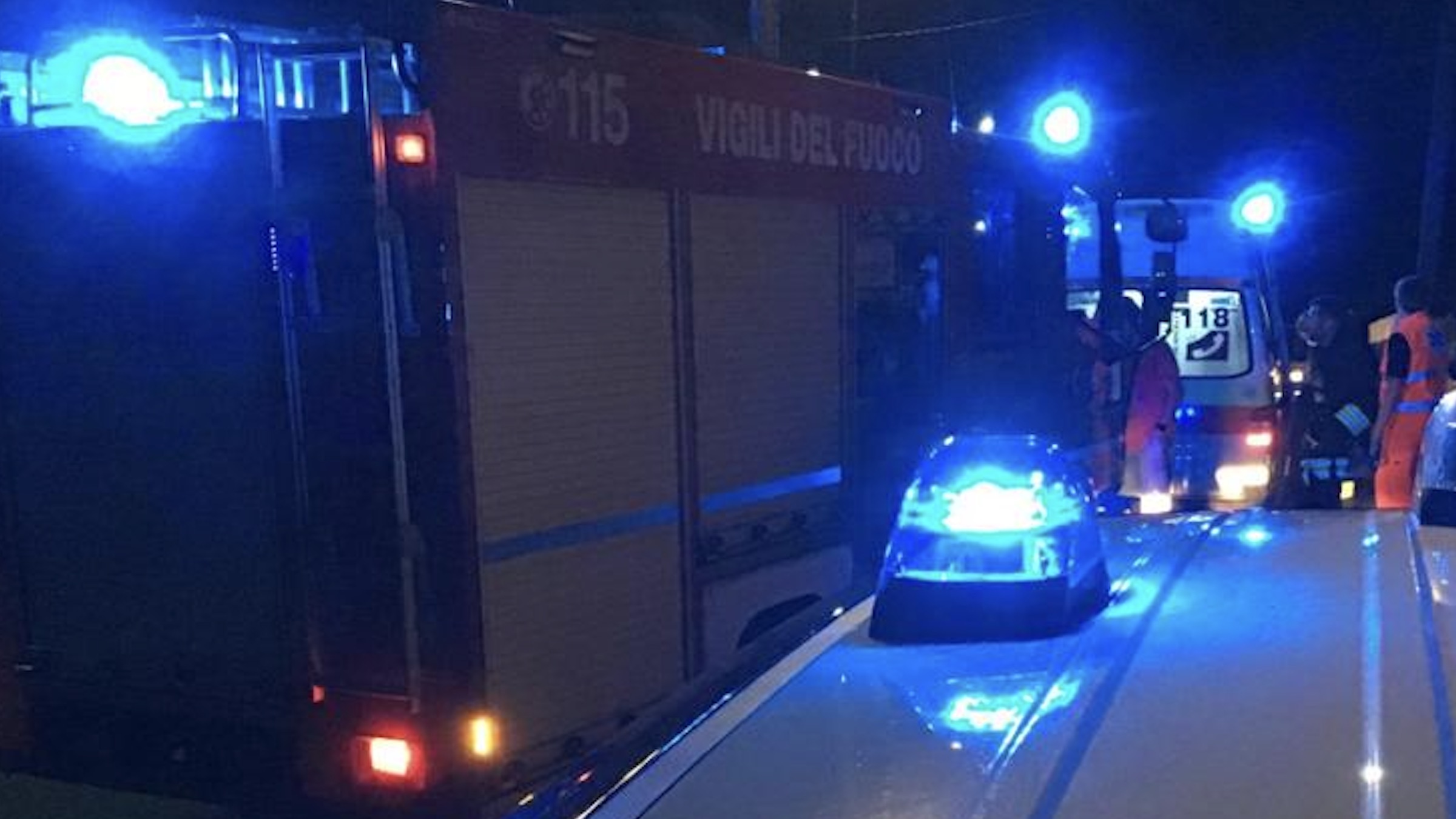 grave incidente nel torinese scontro tra due auto e un furgone una vittima da Thesocialpost.it grave incidente nel torinese scontro tra due auto e un furgone una vittima