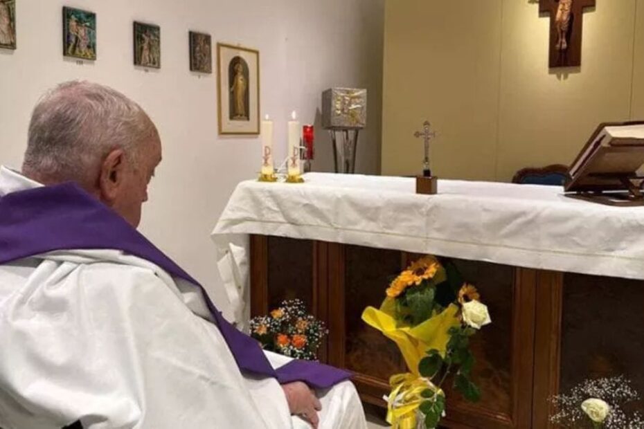 Papa Francesco sguardo velato