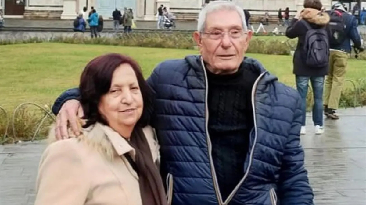 Coniugi uccisi a Cagliari: l’ipotesi del soffocamento con i cuscini Coniugi uccisi a Cagliari: l’ipotesi del soffocamento con i cuscini