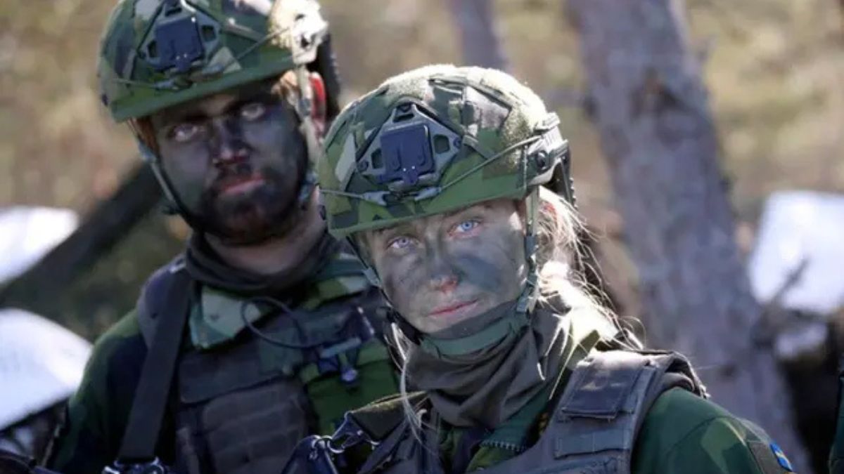 Commissione Difesa, scontro sulle spese militari: 30 miliardi in decreti senza il governo Commissione Difesa, scontro sulle spese militari: 30 miliardi in decreti senza il governo