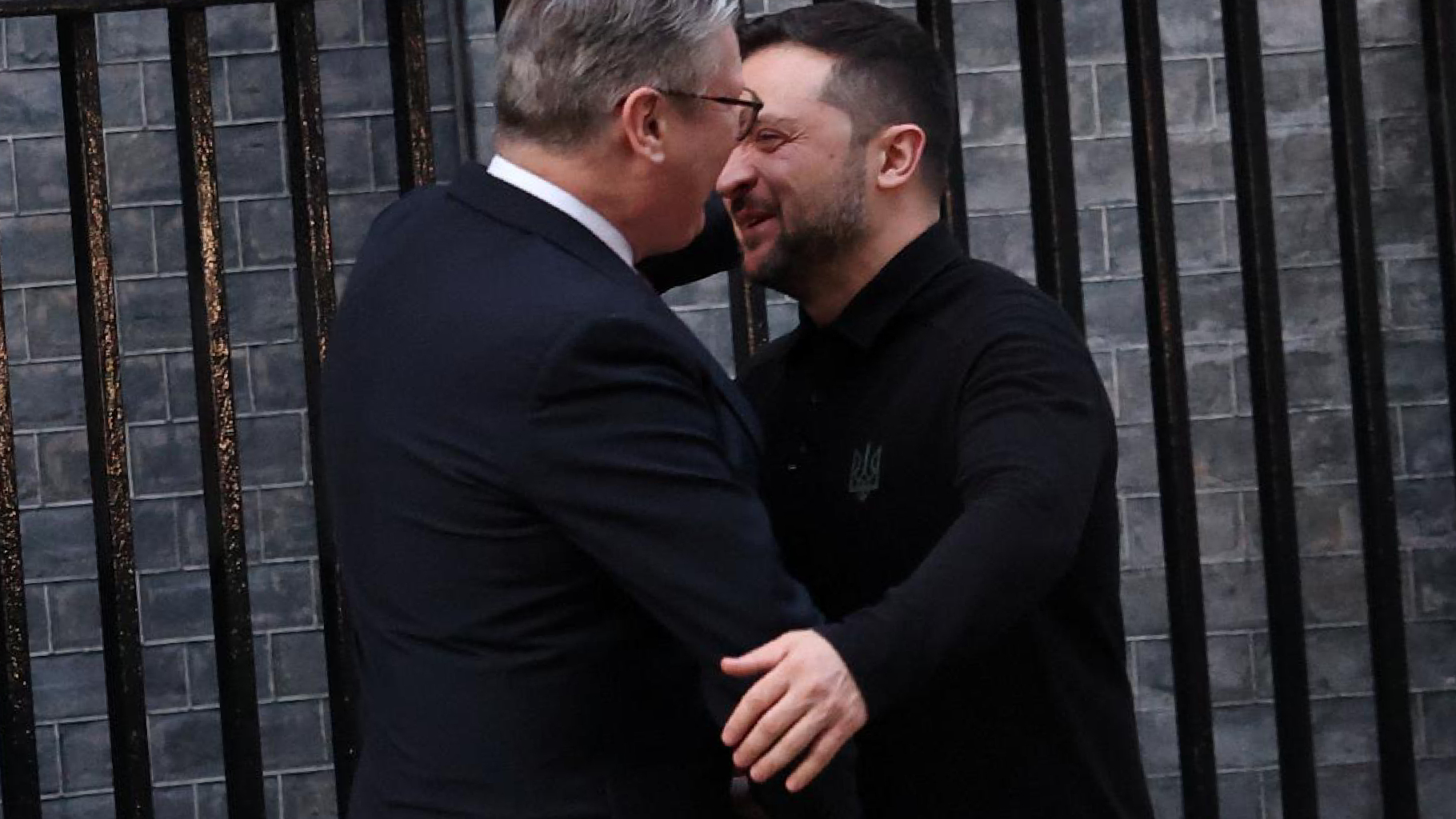 cerca imbarcarsi londra passaporto