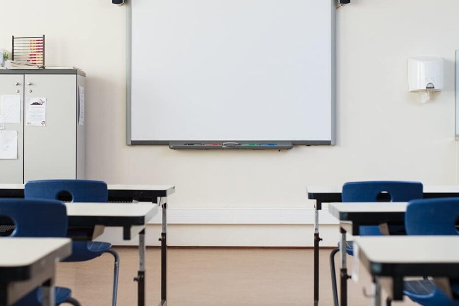 scuole chiuse domani allerta meteo