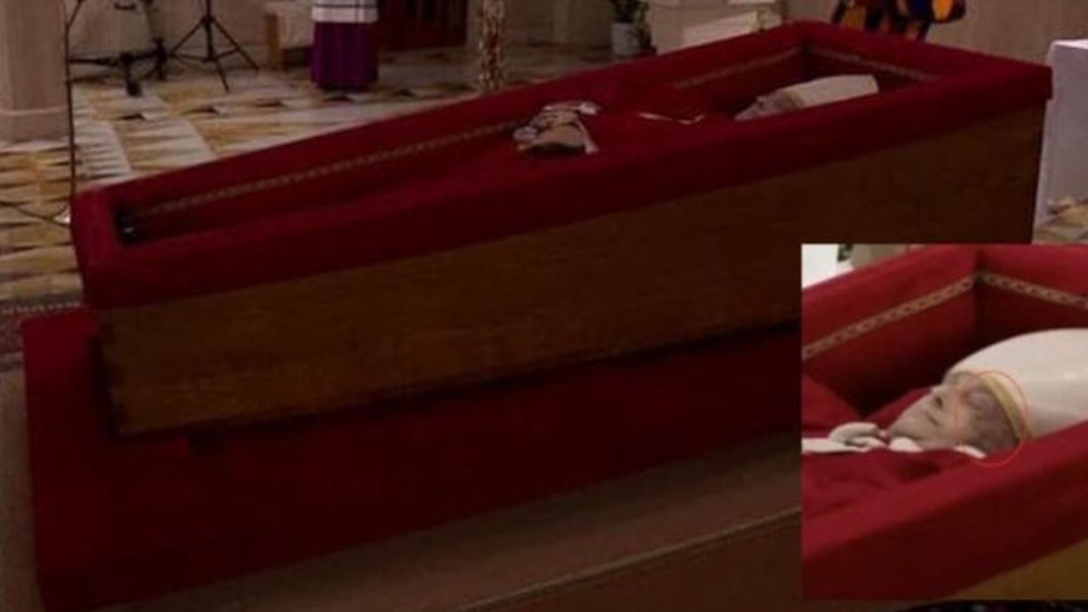 papa francesco misterioso dettaglio
