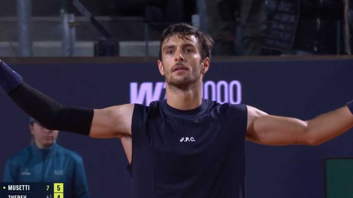 Tennis, Musetti vola in semifinale a Roma, incontrerà Alcaraz Tennis, Musetti vola in semifinale a Roma, incontrerà Alcaraz