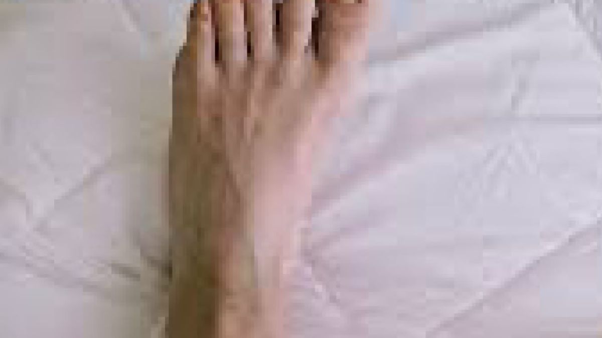 Laura e quel segno sul piede: “Pensavo fosse solo un livido”, poi la diagnosi choc Laura e quel segno sul piede: “Pensavo fosse solo un livido”, poi la diagnosi choc