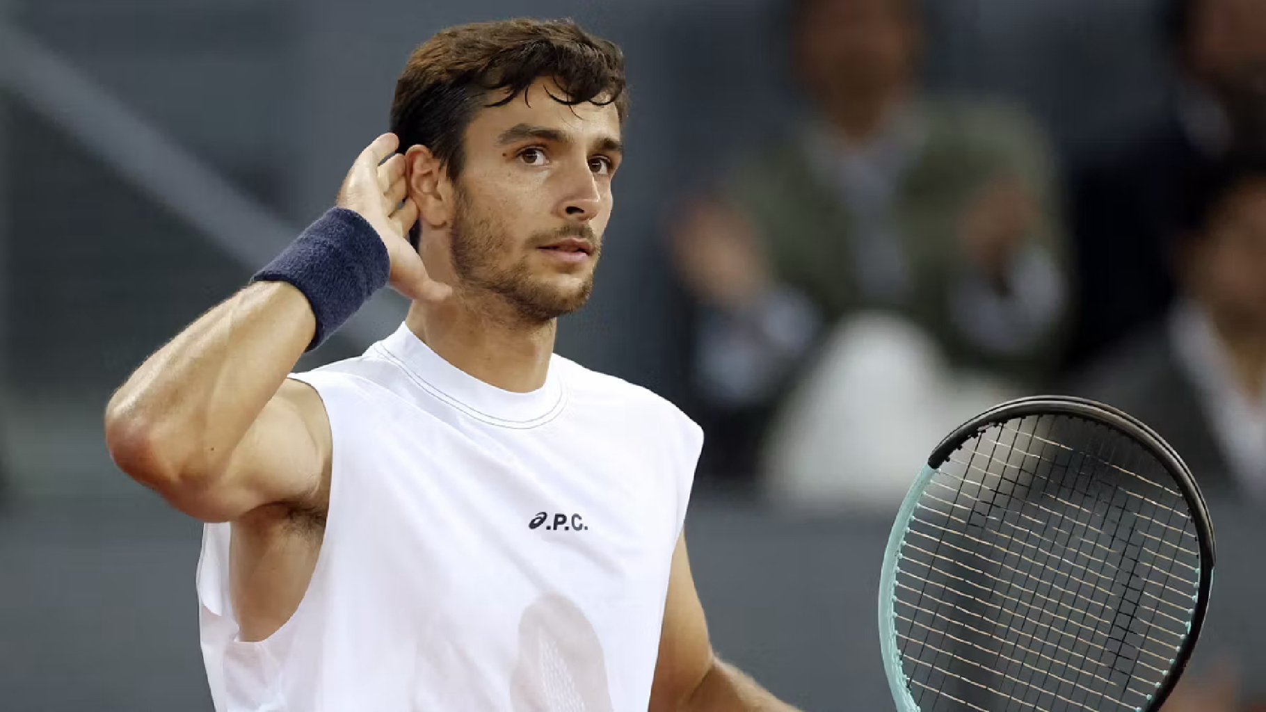 Atp Madrid, Musetti vola in semifinale: battuto Diallo in due set Atp Madrid, Musetti vola in semifinale: battuto Diallo in due set