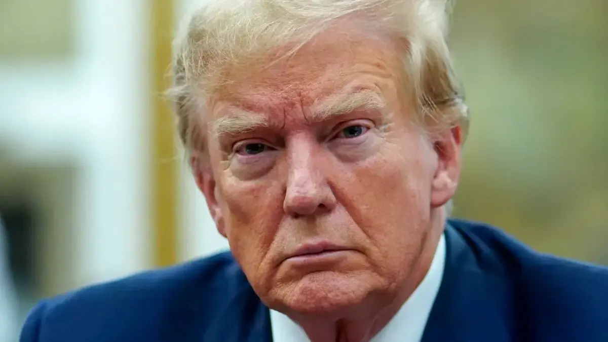 Donald Trump perde un pezzo: Michael Waltz si dimette dopo lo scandalo Signal Donald Trump perde un pezzo: Michael Waltz si dimette dopo lo scandalo Signal