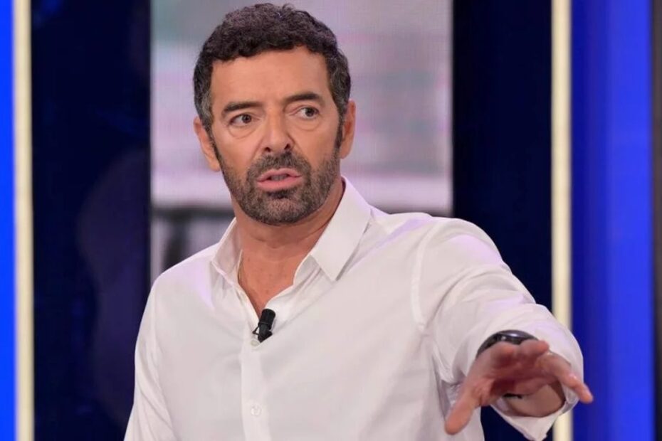 “Alberto Matano è fuori”. Terremoto in Rai, ecco cosa succede ora al conduttore “Alberto Matano è fuori”. Terremoto in Rai, ecco cosa succede ora al conduttore