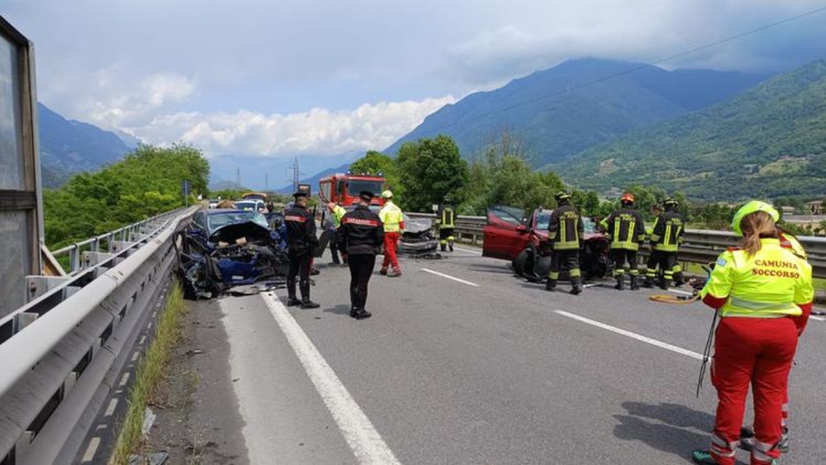 Muore sotto gli occhi di figlio e nipoti. Tragedia in Italia, l’incidente è spaventoso Muore sotto gli occhi di figlio e nipoti. Tragedia in Italia, l’incidente è spaventoso