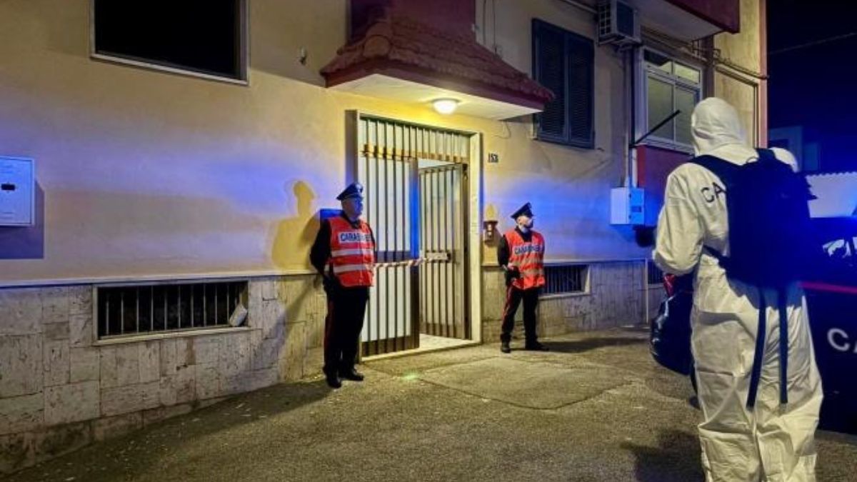 Coltellate contro la moglie, poi quel gesto sui figli: dramma in Italia, l’orrore tra le mura di casa Coltellate contro la moglie, poi quel gesto sui figli: dramma in Italia, l’orrore tra le mura di casa