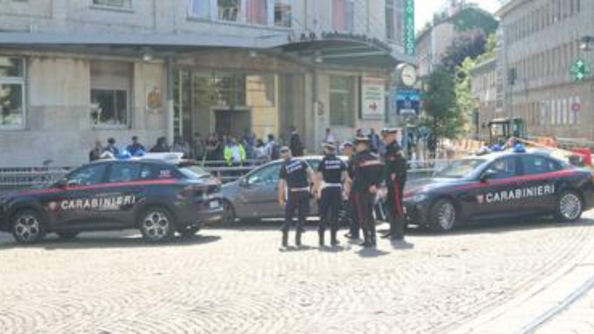 follia in italia coltellate in strada a un ragazzo aveva soltanto 13 anni cos ha scatenato l orrore da Thesocialpost.it follia in italia coltellate in strada a un ragazzo aveva soltanto 13 anni cos ha scatenato l orrore