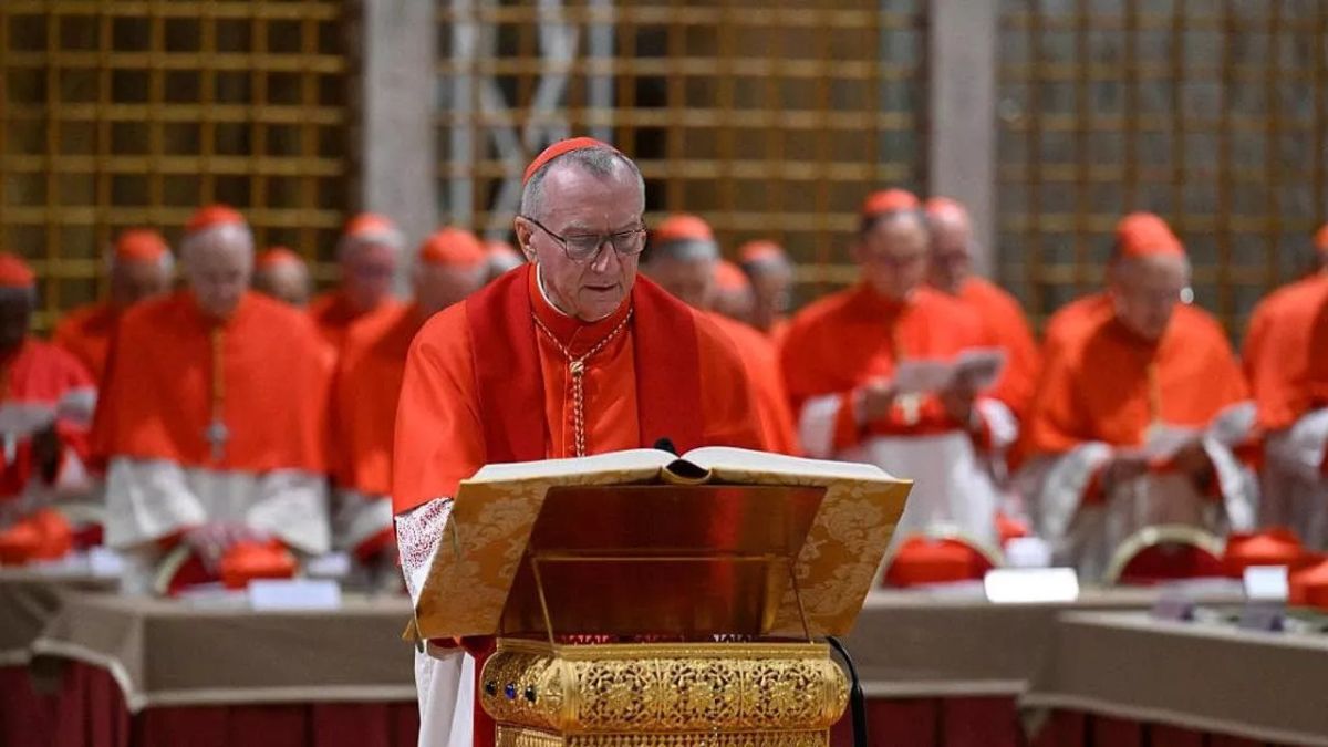 Conclave, secondo giorno di votazioni. Il nuovo papa può essere eletto già oggi Conclave, secondo giorno di votazioni. Il nuovo papa può essere eletto già oggi
