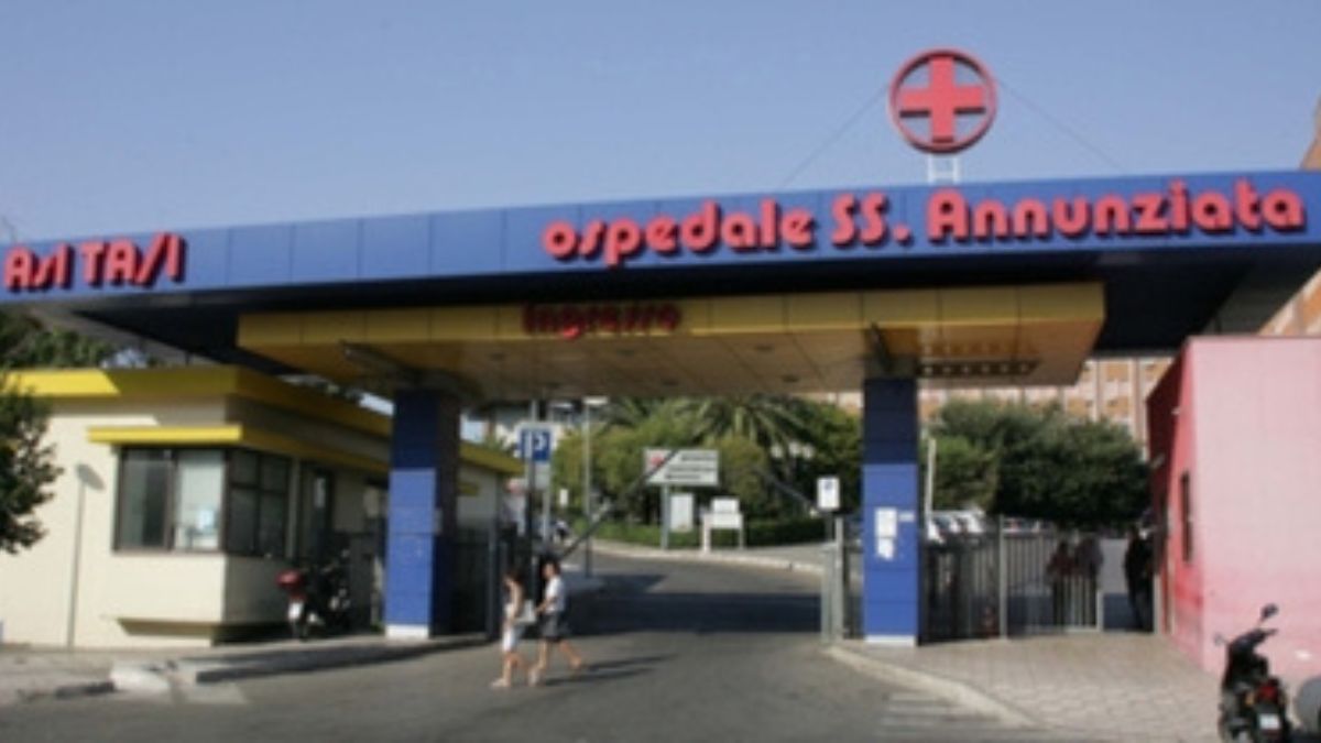 Morta sul da Thesocialpost.it morta sul colpo il volo spaventoso giù dal terzo piano tragedia in italia era giovanissima