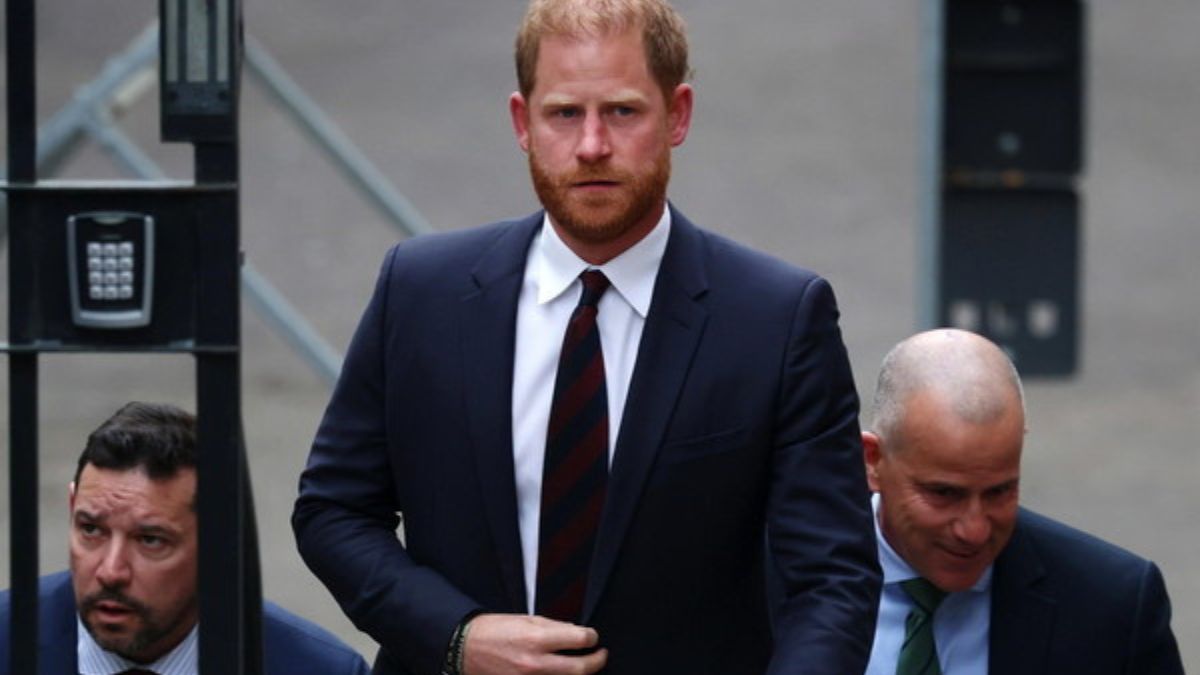 Il principe Harry vuole riappacificarsi con la famiglia: “Mio padre non mi parla” Il principe Harry vuole riappacificarsi con la famiglia: “Mio padre non mi parla”