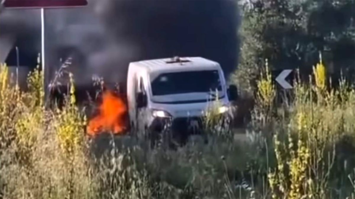 Esplosioni spari da Thesocialpost.it esplosioni spari e fiamme scene da far west in italia l assalto è spaventoso