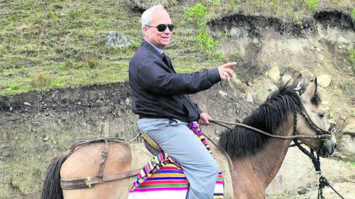 Nel cuore di Leone XIV: il Papa privato, tra affetti, passioni e missione Nel cuore di Leone XIV: il Papa privato, tra affetti, passioni e missione