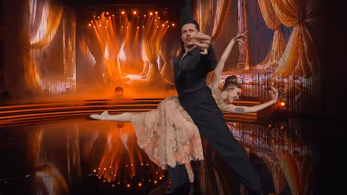 “Gravi problemi di salute”. Ballando con le Stelle, Milly Carlucci lo annuncia in diretta “Gravi problemi di salute”. Ballando con le Stelle, Milly Carlucci lo annuncia in diretta