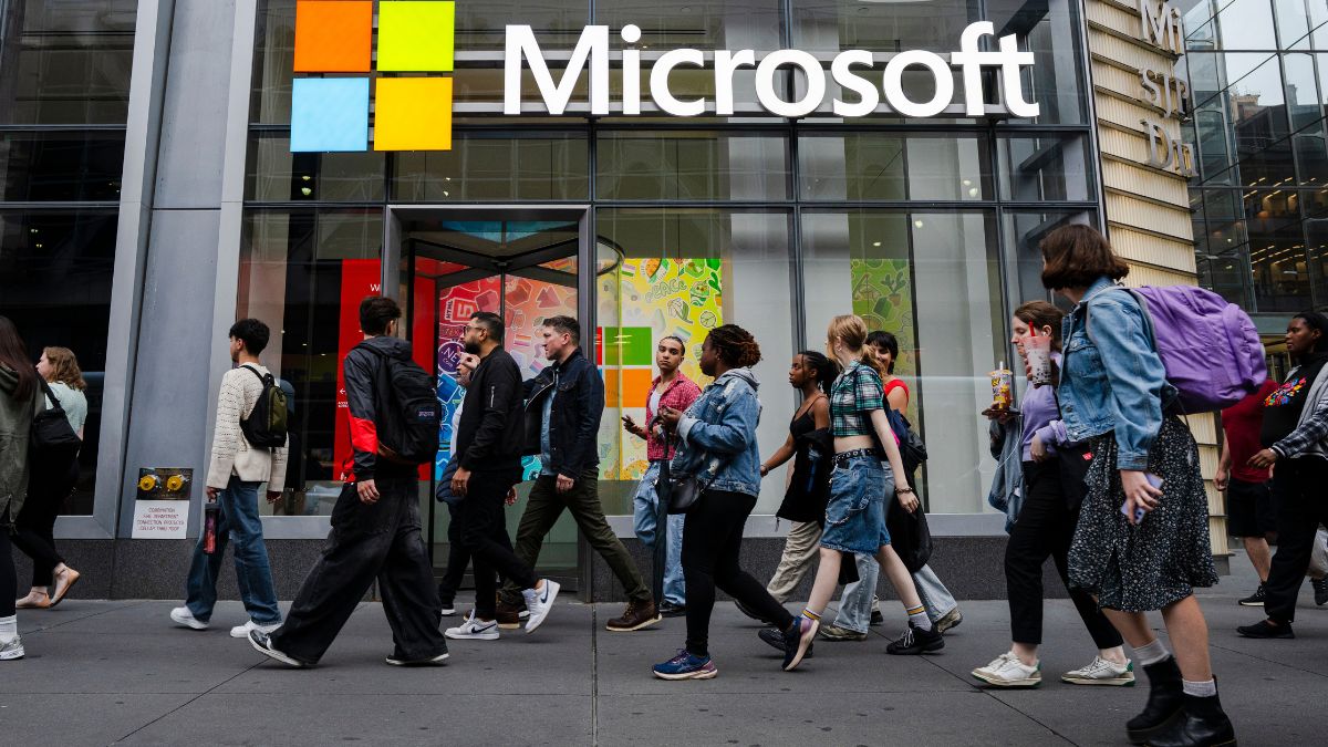 Il lato oscuro della rivoluzione tech: pioggia di licenziamenti a Microsoft, per i lavoratori situazione drammatica Il lato oscuro della rivoluzione tech: pioggia di licenziamenti a Microsoft, per i lavoratori situazione drammatica