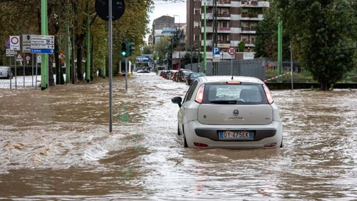 Emergenza maltempo, domani scuole chiuse: tutti i particolari Emergenza maltempo, domani scuole chiuse: tutti i particolari
