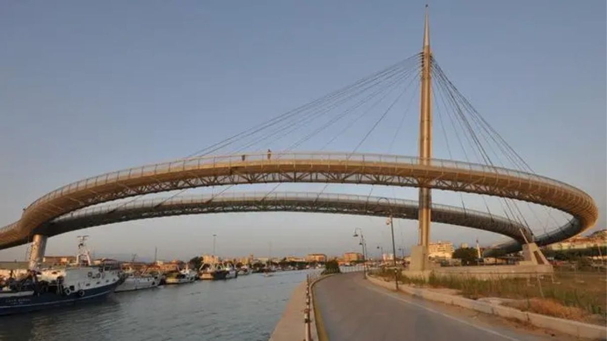Italia, trovato cadavere nel fiume: di chi è il corpo Italia, trovato cadavere nel fiume: di chi è il corpo
