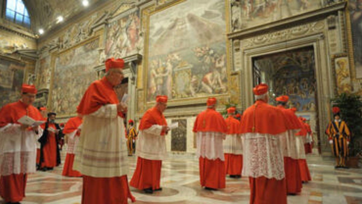 Conclave, i favoriti del cardinale Vesco: “Almeno 6 hanno un profilo da Papa” Conclave, i favoriti del cardinale Vesco: “Almeno 6 hanno un profilo da Papa”