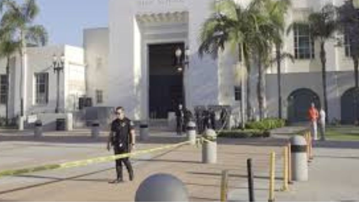studente morto accoltellato scuola California