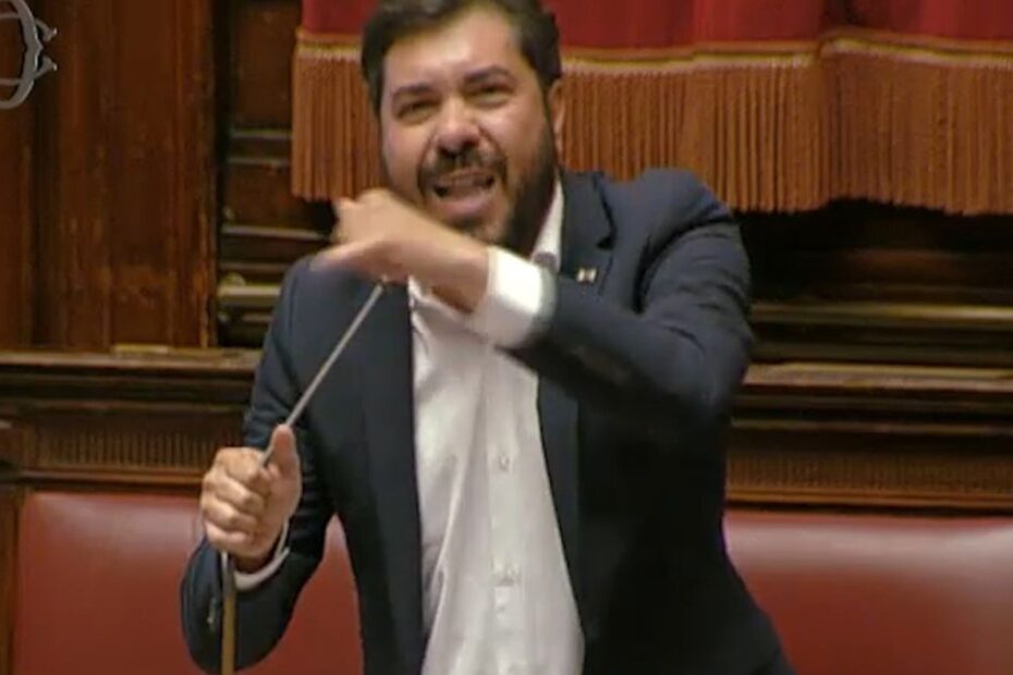 M5S Aiello rissa Camera