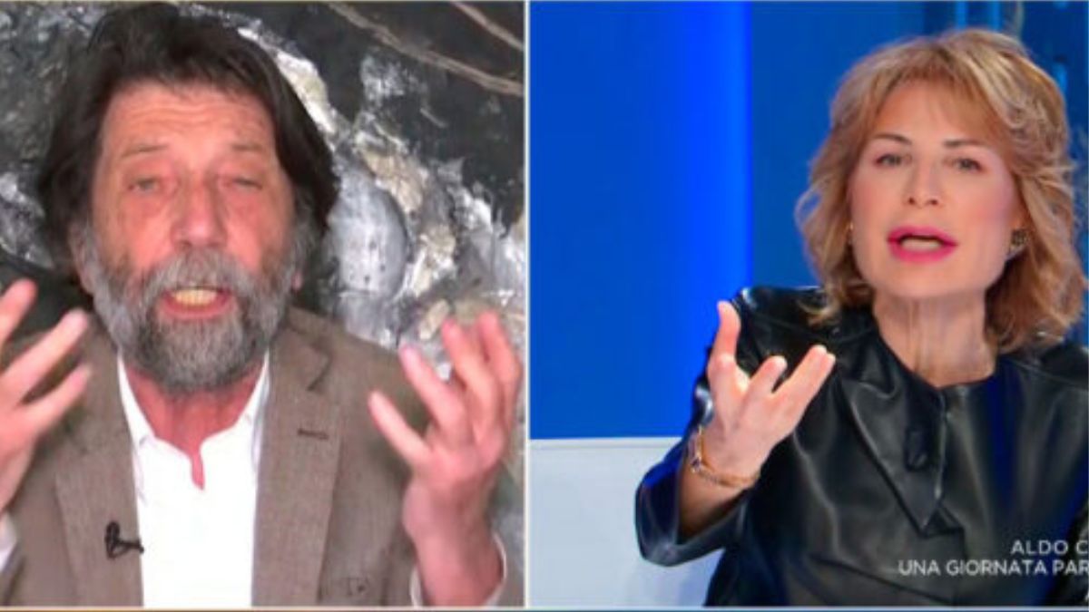 lilli gruber fa imbestialire cacciari lasciami finire di parlare benedetta da Thesocialpost.it lilli gruber fa imbestialire cacciari lasciami finire di parlare benedetta