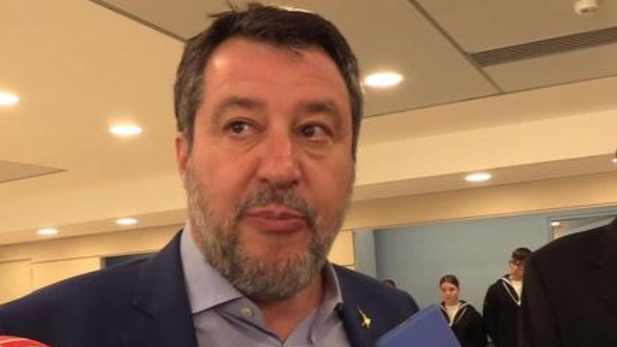 Salvini attacca il Consiglio d’Europa: “Ente inutile che costa ai cittadini per produrre cazzate” Salvini attacca il Consiglio d’Europa: “Ente inutile che costa ai cittadini per produrre cazzate”