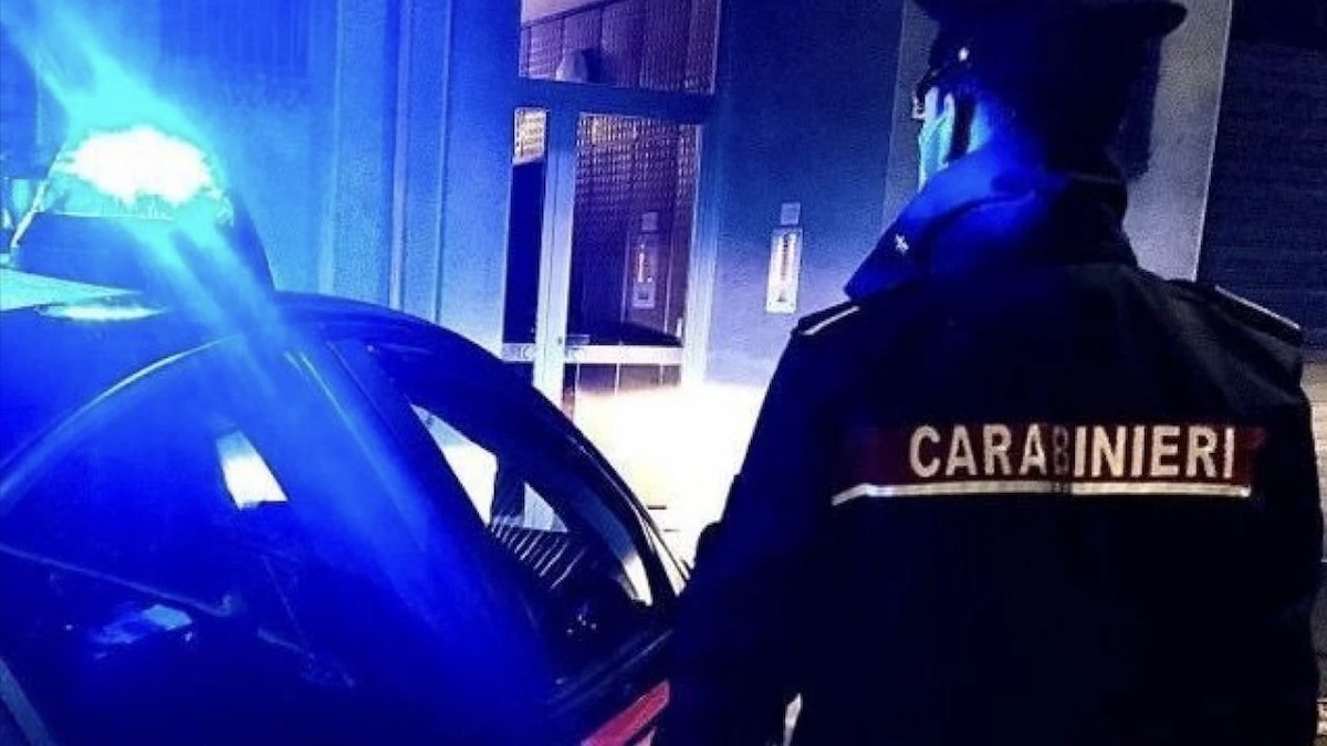 “Vedrai che bella sorpresa”. Benzina addosso alla compagna durante la cena: “Tra le fiamme” “Vedrai che bella sorpresa”. Benzina addosso alla compagna durante la cena: “Tra le fiamme”