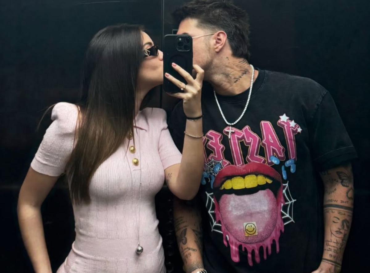 Fiocco azzurro da Thesocialpost.it fiocco azzurro per la celebre coppia vip la foto di lei con il pancione è virale