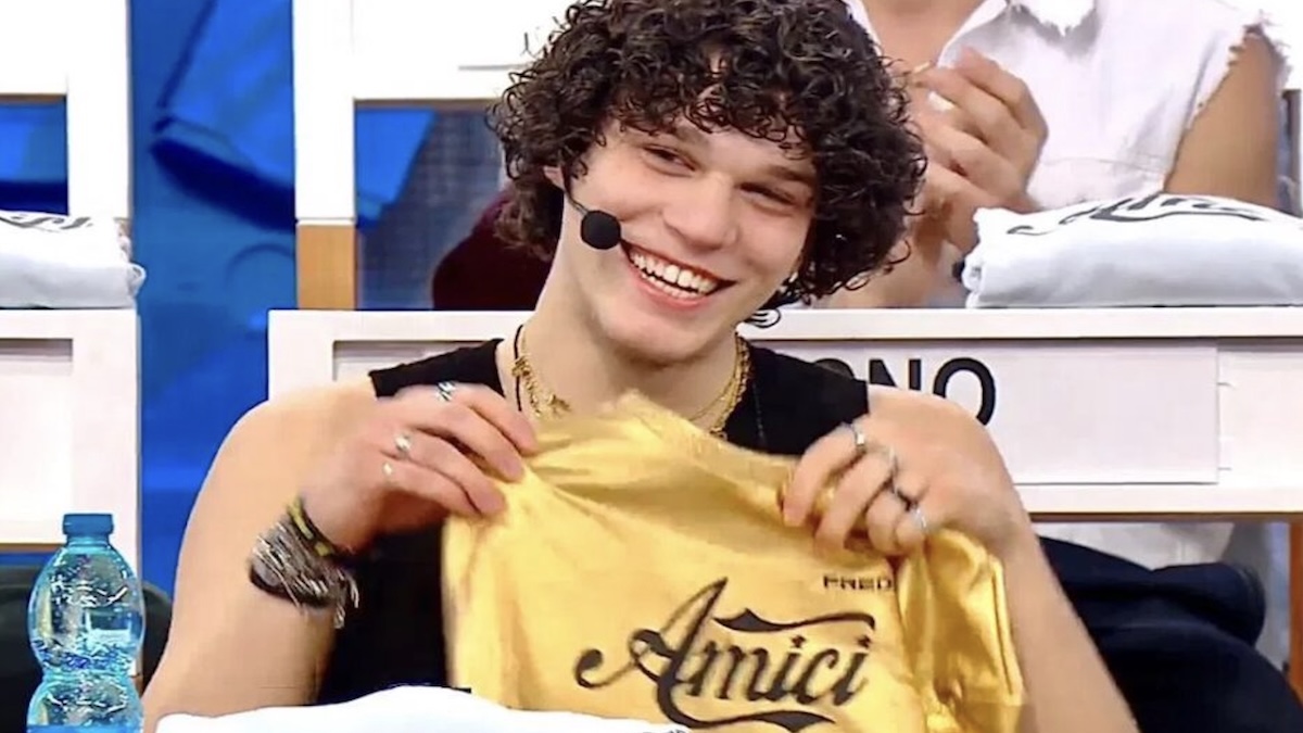 “Ti voglio con me”. Amici 24: Nicolò e il sostegno della musica italiana “Ti voglio con me”. Amici 24: Nicolò e il sostegno della musica italiana