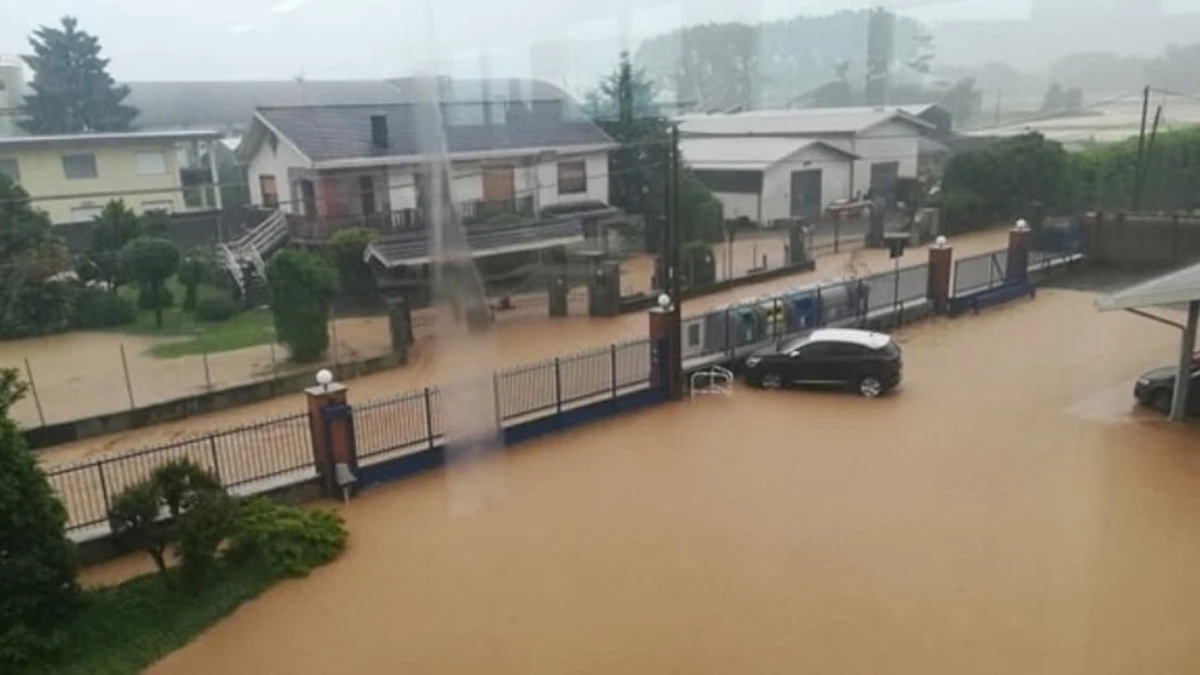 Maltempo Italia, violenta bomba d’acqua: decine di comuni in ginocchio