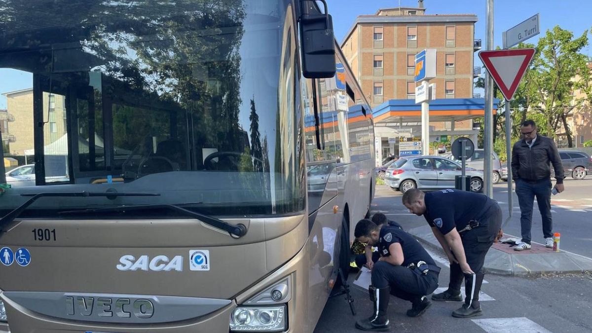 Giovane muore da Thesocialpost.it giovane muore investito da autobus il sogno spezzato era al primo giorno di lavoro