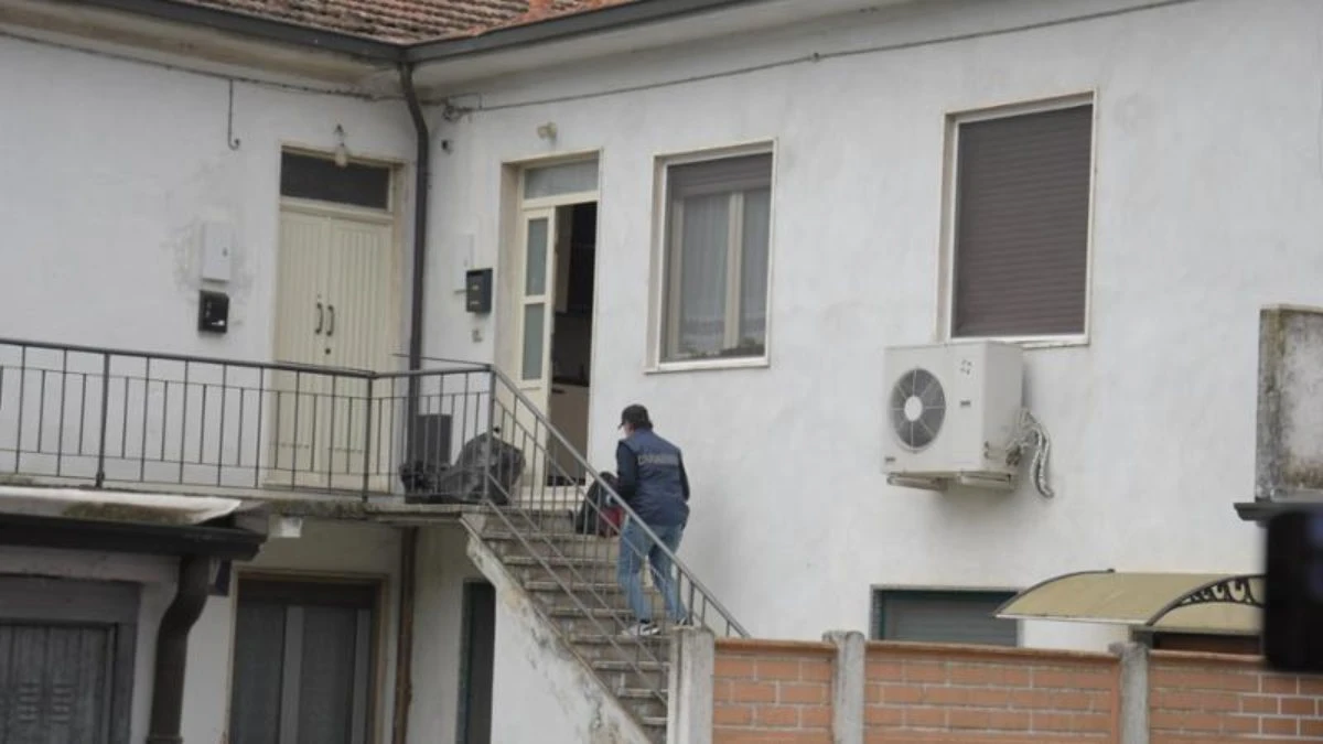 Garlasco, la svolta nelle indagini: un secondo uomo sulla scena del delitto. La nuova ipotesi Garlasco, la svolta nelle indagini: un secondo uomo sulla scena del delitto. La nuova ipotesi