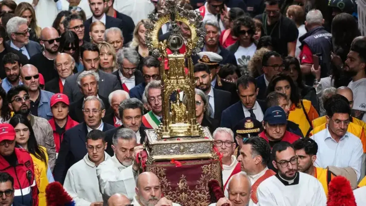 San Gennaro da Thesocialpost.it san gennaro liquefazione la notizia è appena arrivata cosa è successo
