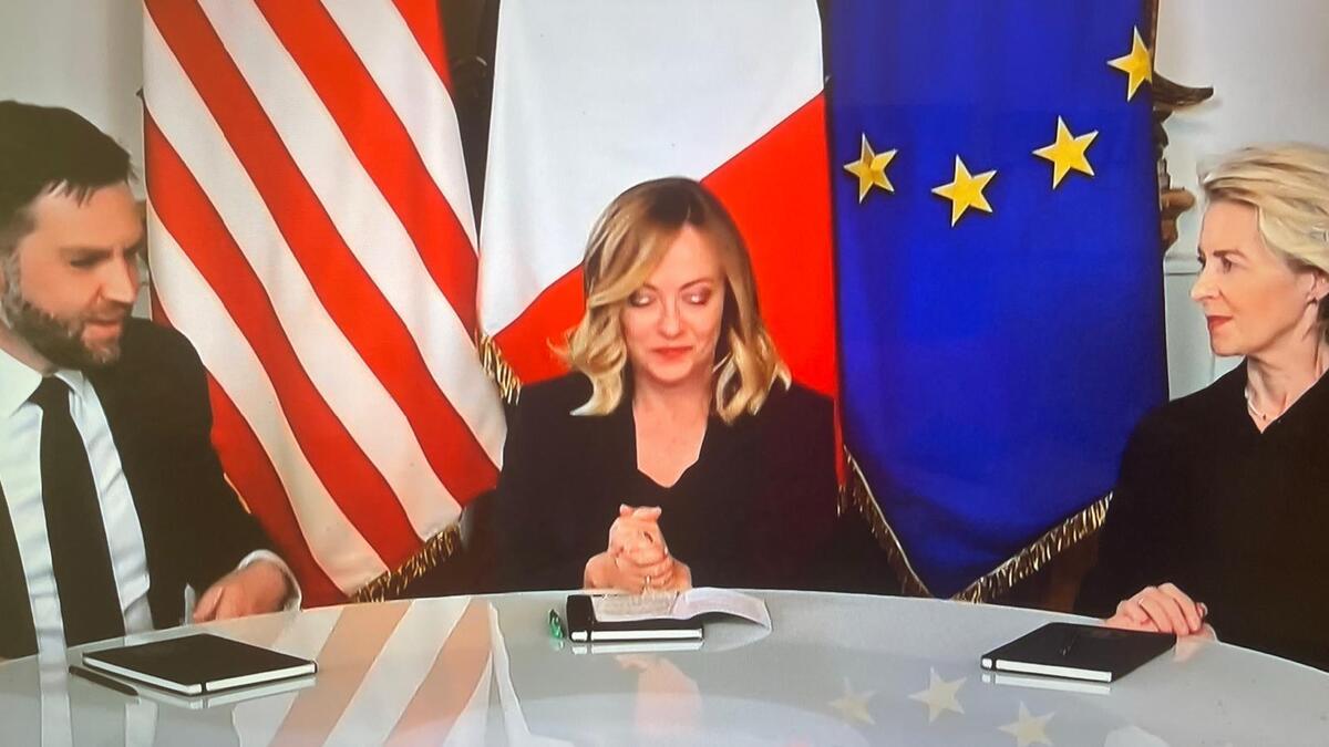 Meloni, iniziato l’incontro con Vance e von der Leyen: i dazi al centro del trilaterale