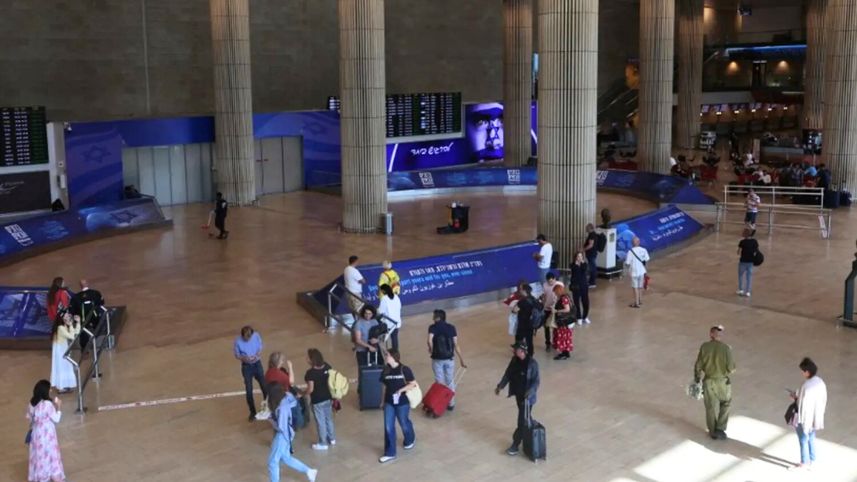 Missile Houthi colpisce Ben Gurion, paura all’aeroporto di Tel Aviv Missile Houthi colpisce Ben Gurion, paura all’aeroporto di Tel Aviv