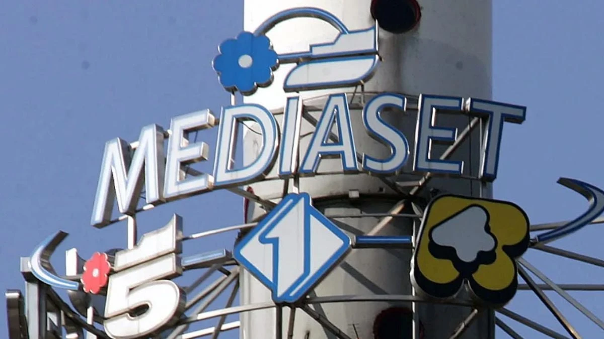 Mediaset, due conduttrici big pronte a lasciare i loro programmi: ecco chi sono Mediaset, due conduttrici big pronte a lasciare i loro programmi: ecco chi sono