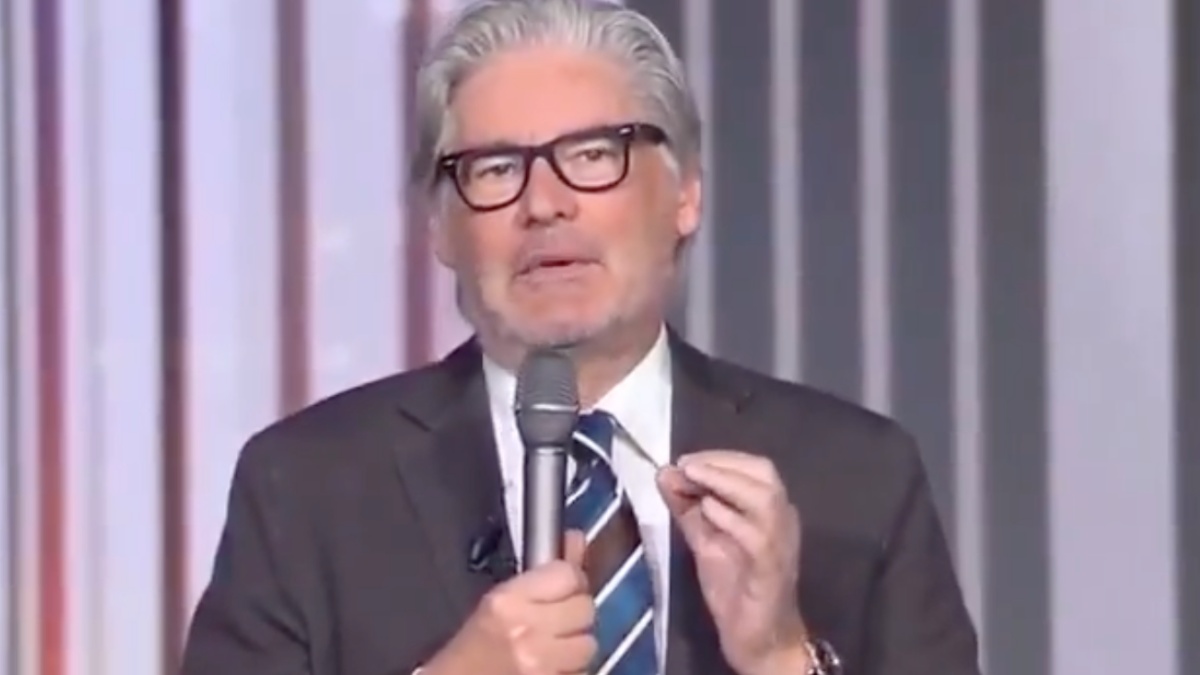 Del Debbio commuove il pubblico parlando di Bianca Berlinguer Del Debbio commuove il pubblico parlando di Bianca Berlinguer